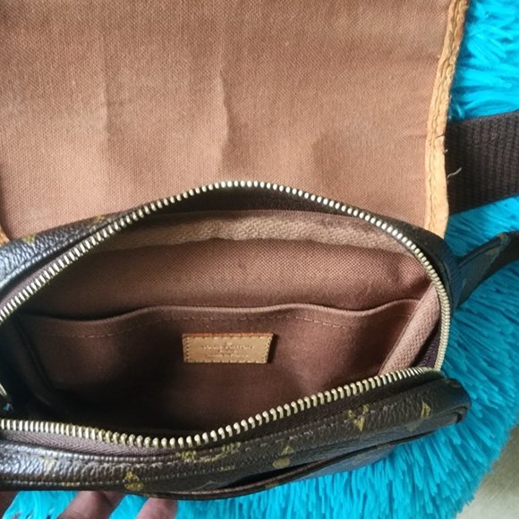 LOUIS VUITTON - AUTHENTIC UNISEX MONOGRAM BOSPHORE FANNY PACK - Picture 8 of 11